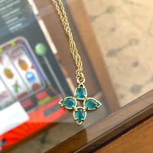 Kendra Scott necklace